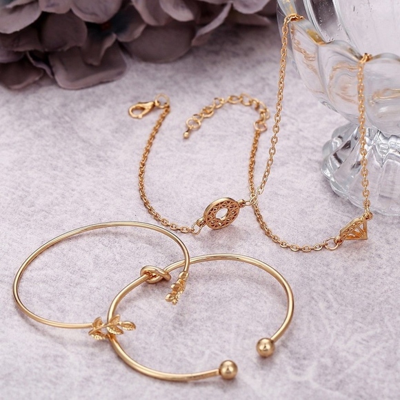 ⭐️HP 4Pcs Leaf Knot Bangle Gold Bracelet - Picture 4 of 5